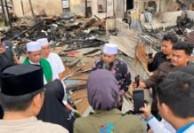 Gubernur Bengkulu Serahkan Bantuan untuk Korban Kebakaran di Kebun Keling