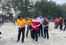 Gerakan Bersihkan Pesisir, Pemerintah Ajak Warga Bengkulu Bangun Budaya Peduli Lingkungan