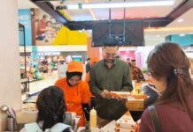 Pizza Kuy Buka Gerai Perdana di Bengkulu, Tawarkan Sensasi Long Pizza dengan Harga Terjangkau