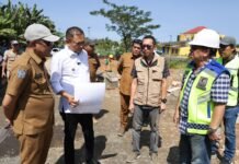 Bupati Bengkulu Tengah Tinjau Progres Pembangunan Puskesmas dan Infrastruktur Jalan