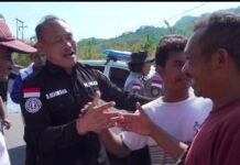 Warga Blokade Jalan di Wae Pesi, Polisi Pilih Dengarkan Keluhan dan Redakan Kekecewaan