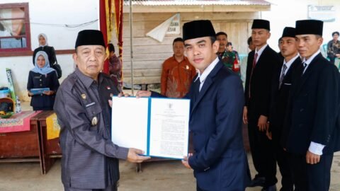 Wabup Gustianto Lantik Anggota BPD Lubuk Resam, Tekankan Pengawasan dan Aspirasi Warga
