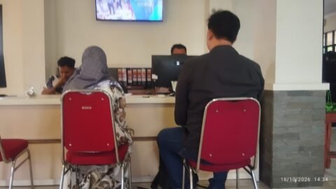 Kuasa Hukum Oki Alek Dampingi Ellys Febryyanty Lapor Akun TikTok Clayton Alvaro (@varo_338) ke Polda Bengkulu